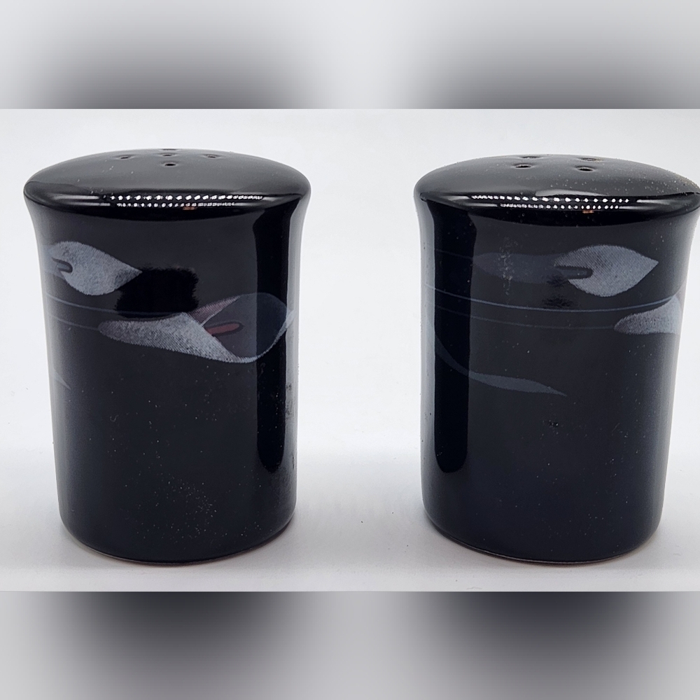 Mikasa Galleria Opus Black Calla Lily Salt and Pepper Shaker Set